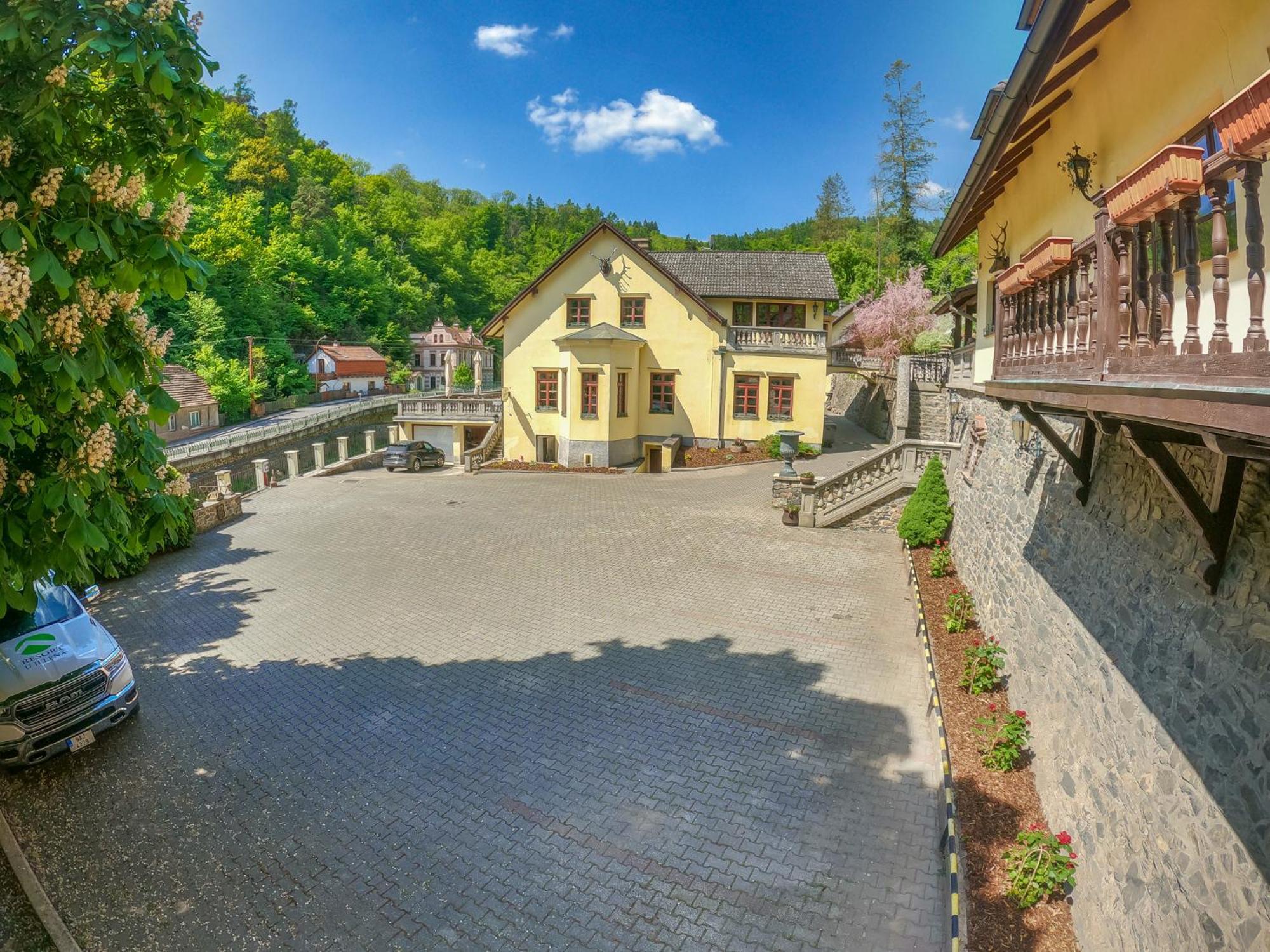 Resort U Jelena Кршивоклат Экстерьер фото